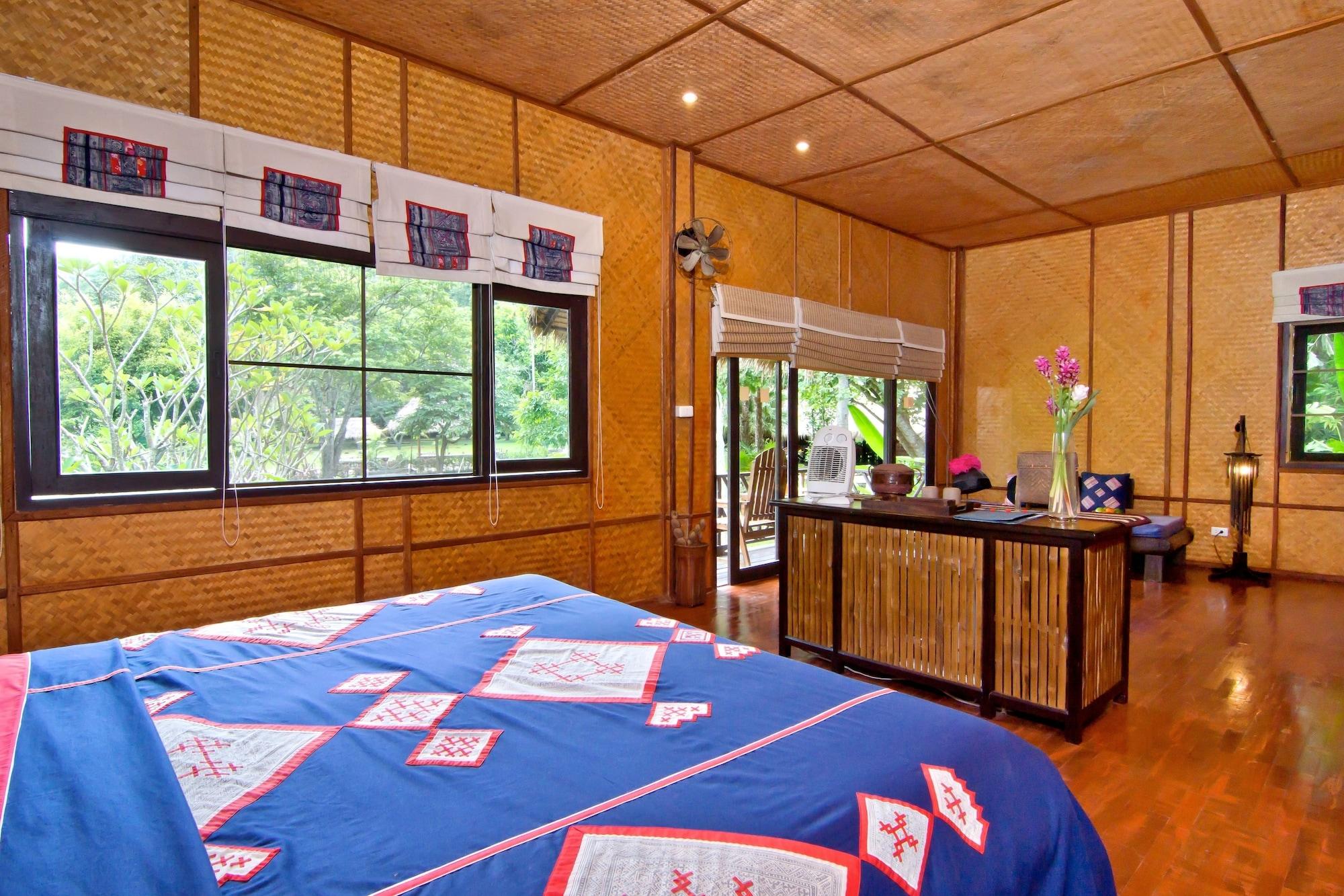 Hmong Hilltribe Lodge Маэ-Рим Экстерьер фото