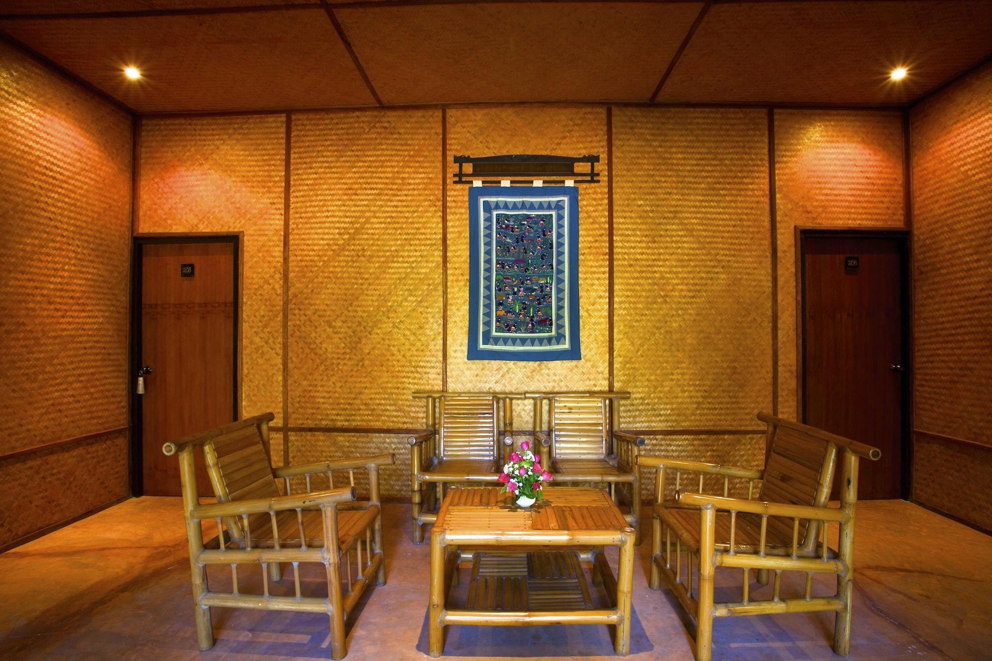 Hmong Hilltribe Lodge Маэ-Рим Экстерьер фото