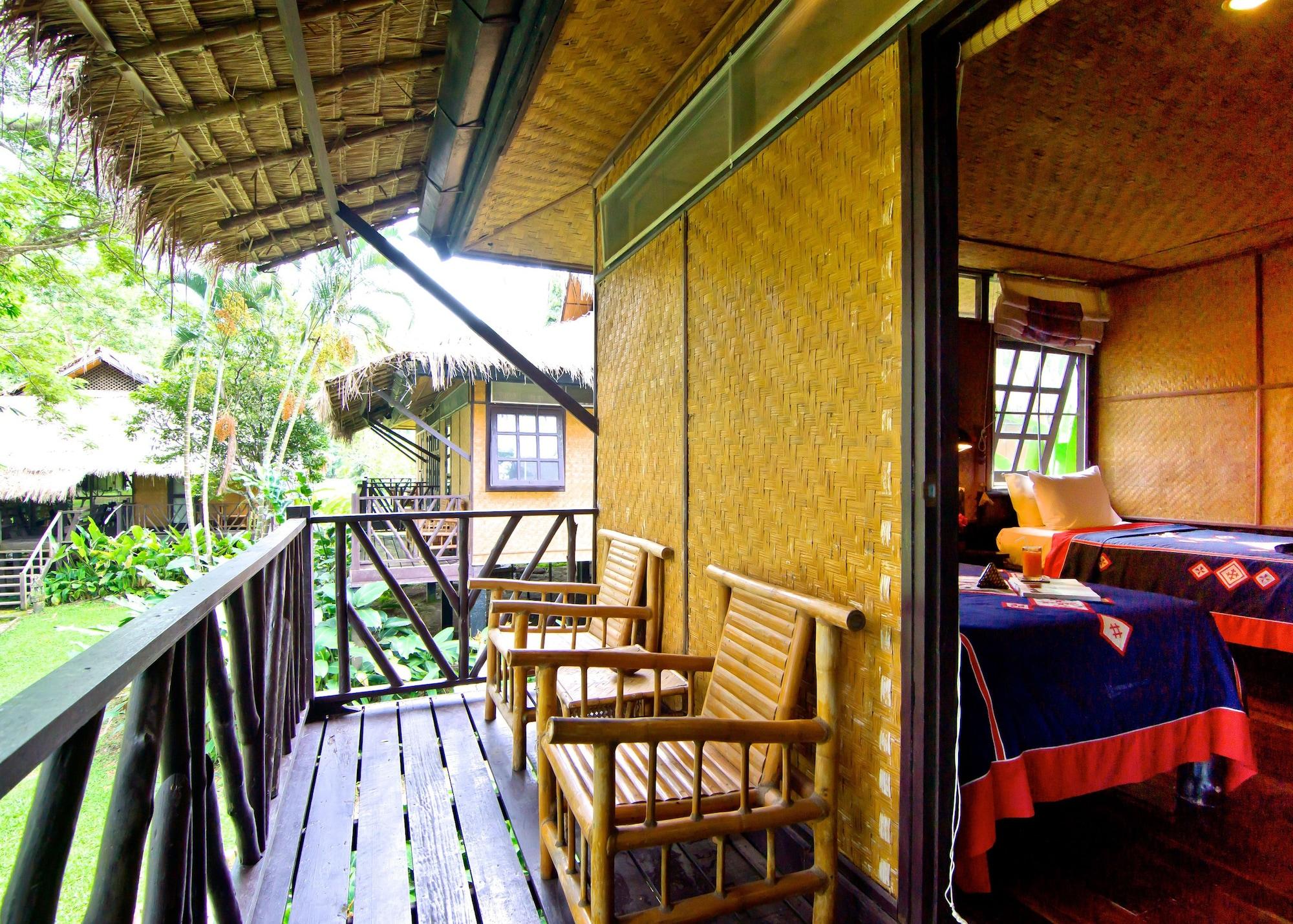 Hmong Hilltribe Lodge Маэ-Рим Экстерьер фото