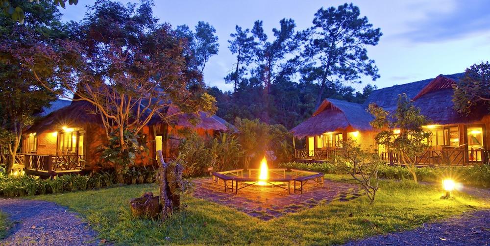 Hmong Hilltribe Lodge Маэ-Рим Экстерьер фото