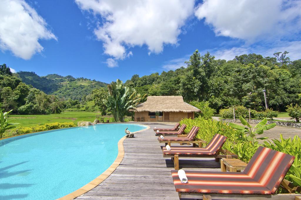 Hmong Hilltribe Lodge Маэ-Рим Экстерьер фото