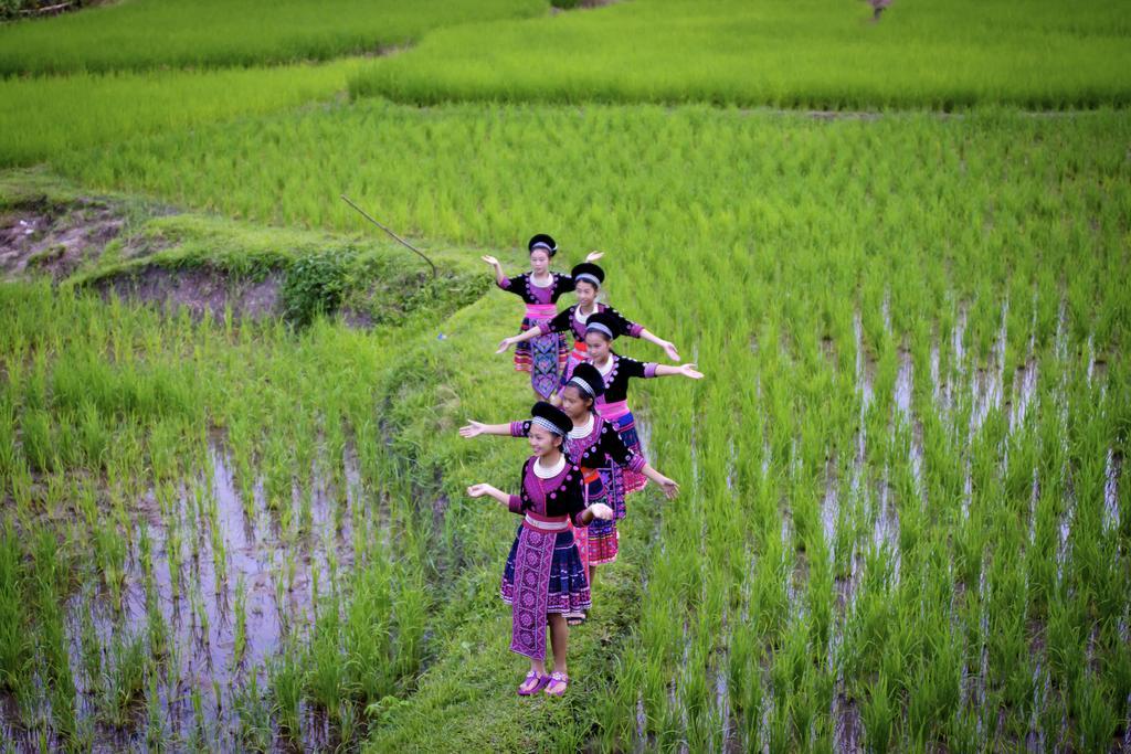 Hmong Hilltribe Lodge Маэ-Рим Экстерьер фото