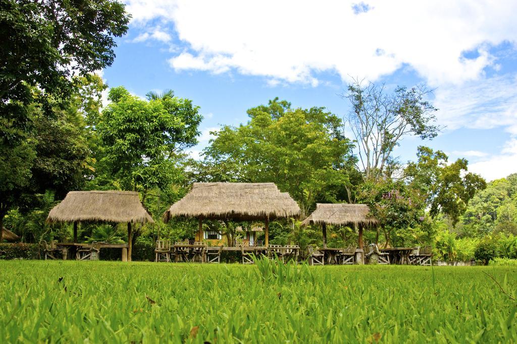 Hmong Hilltribe Lodge Маэ-Рим Экстерьер фото