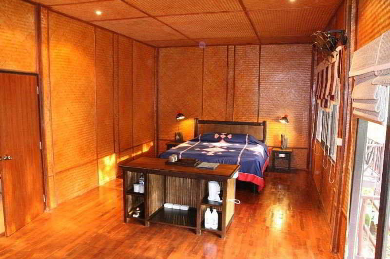 Hmong Hilltribe Lodge Маэ-Рим Экстерьер фото
