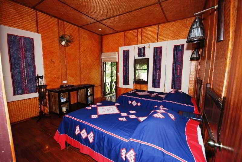 Hmong Hilltribe Lodge Маэ-Рим Экстерьер фото
