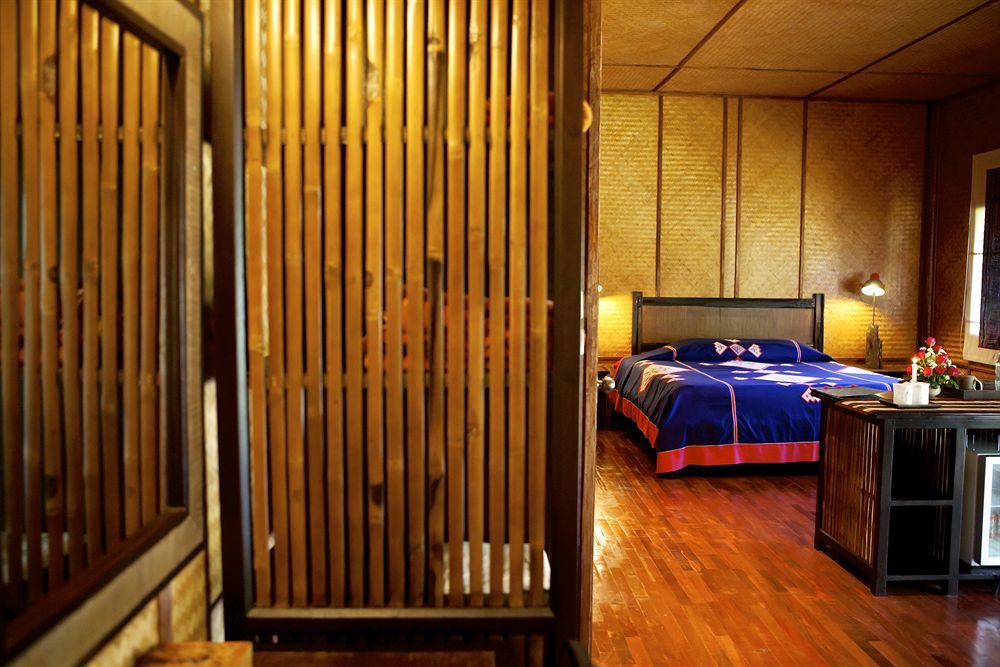 Hmong Hilltribe Lodge Маэ-Рим Экстерьер фото