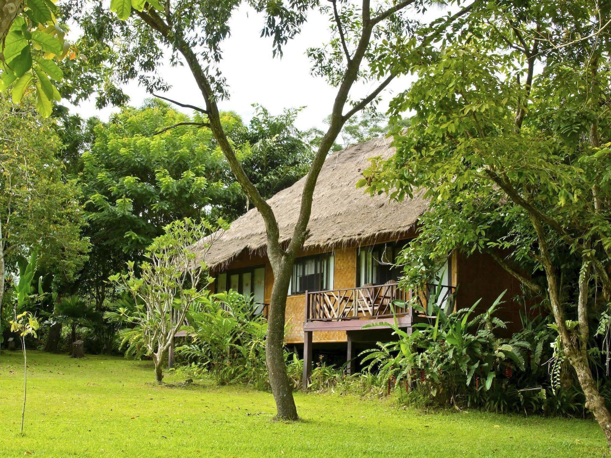 Hmong Hilltribe Lodge Маэ-Рим Экстерьер фото