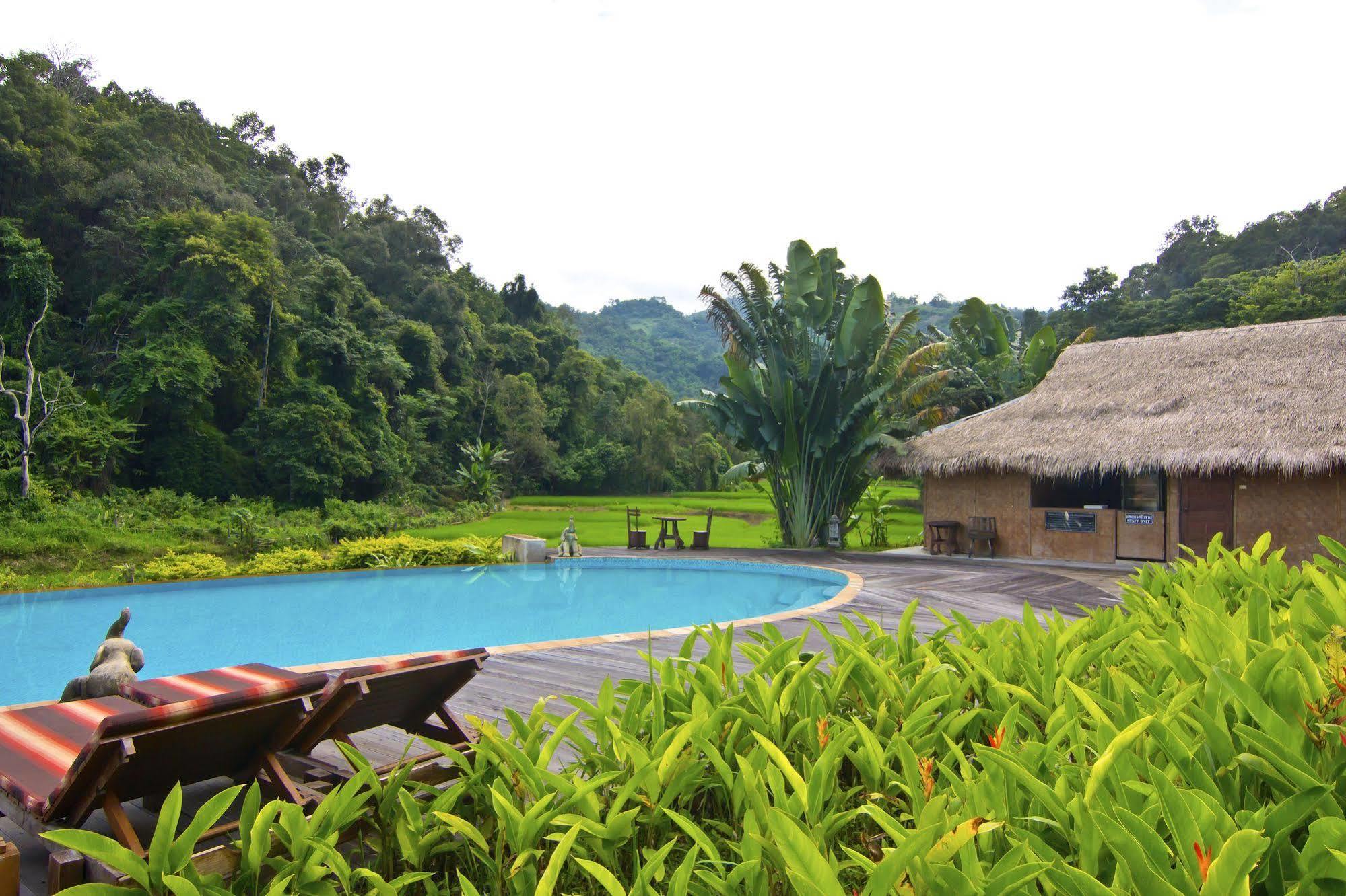 Hmong Hilltribe Lodge Маэ-Рим Экстерьер фото